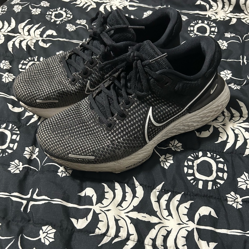 Nike ZoomX invincible run fly knit 2